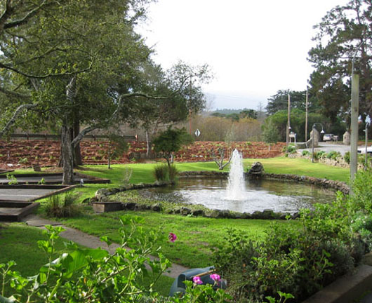fountain outside the chapel and tarpy's roadhouse